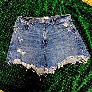 Abercrombie & Fitch Mom Shorts